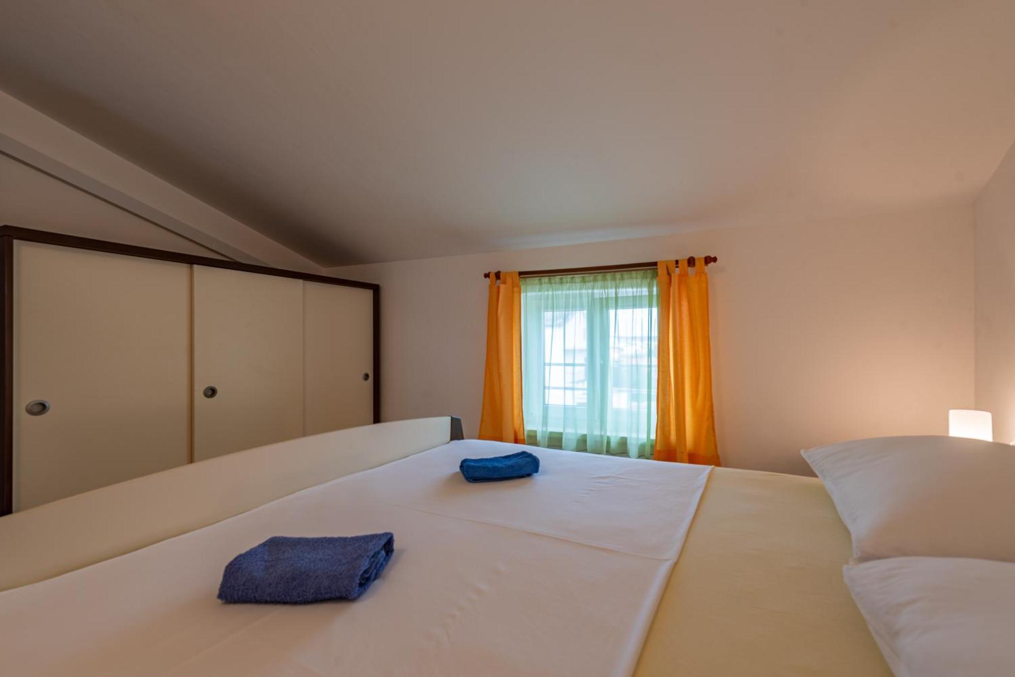 Haus Toni Apartment Ražanac Cameră foto